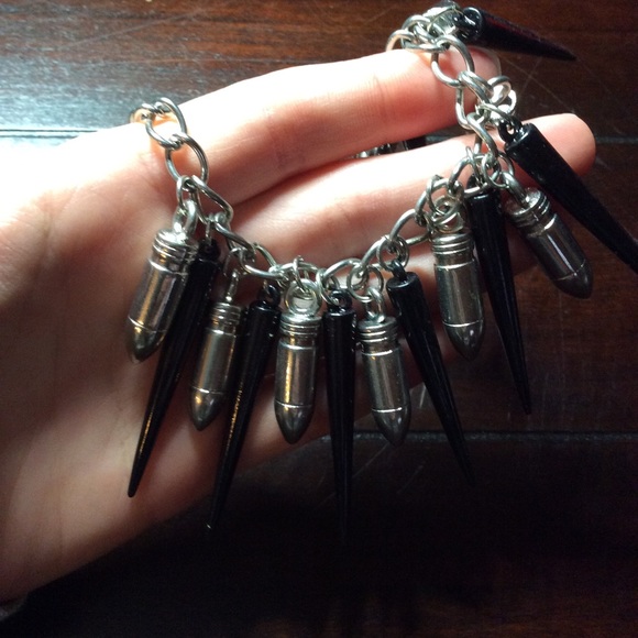 Bullets and spikes choker necklace, adjustable - Picture 2 of 2